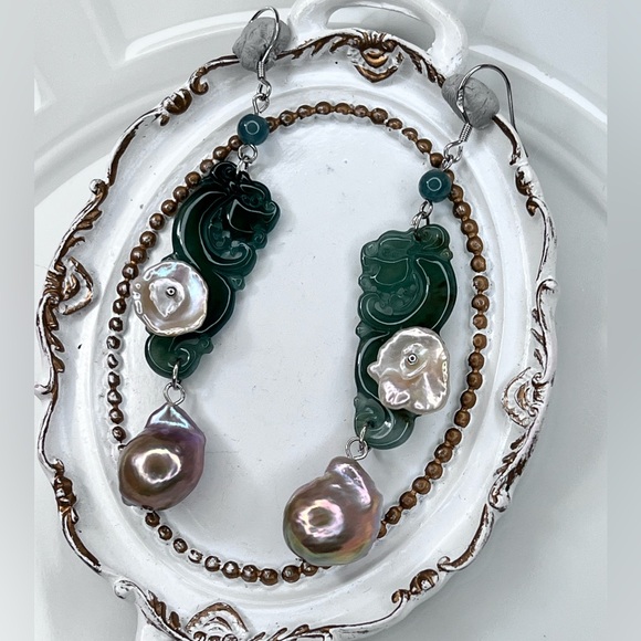 🔥New Collection🔥 Handmade Freshwater Pearl Jade and Jadeite Collection Earrings - Picture 2 of 3